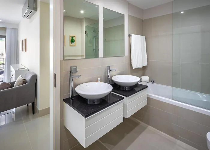 Shantiapartments * 빌라모라